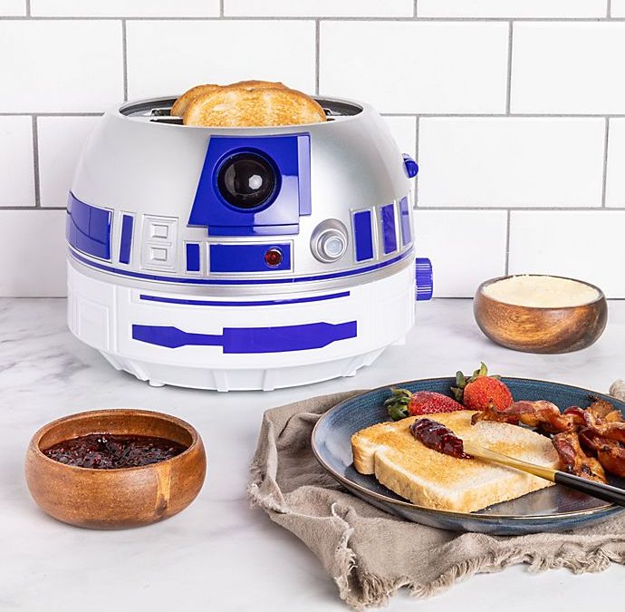 New Star Wars R2-D2 Deluxe Toaster available now!