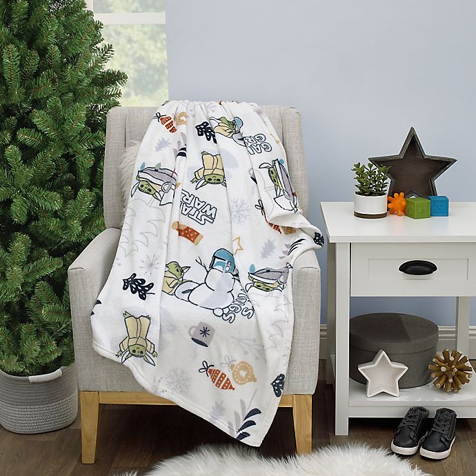 TM Galaxy's Greetings Holiday Toddler Blanket 3