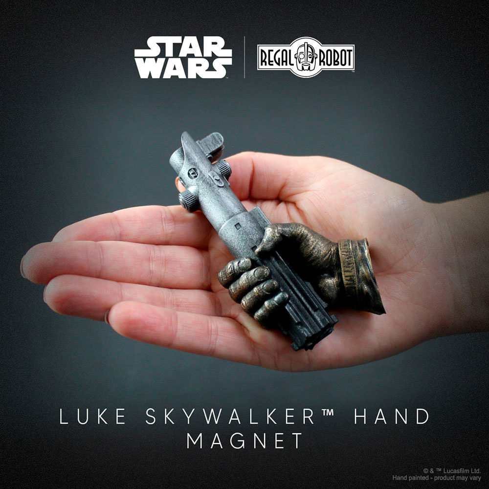 SW Luke Skywalker Hand Magnet 4