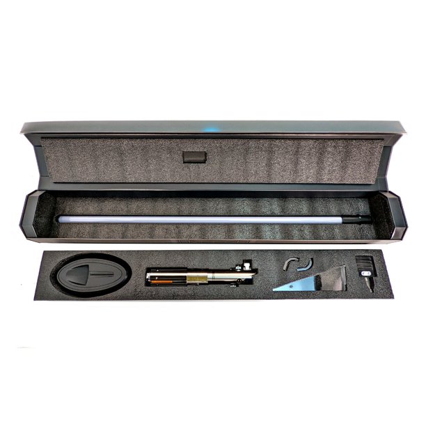 New Star Wars Galaxy's Edge Anakin-Luke Skywalker Legacy Lightsaber Combo Set available now!