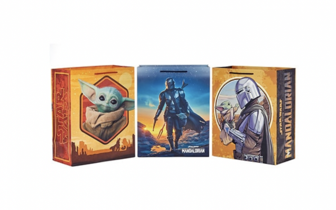 New The Mandalorian Mando (Din Djarin) and The Child (Gorgu) Assorted 13" Large Gift Bags Bundle available!