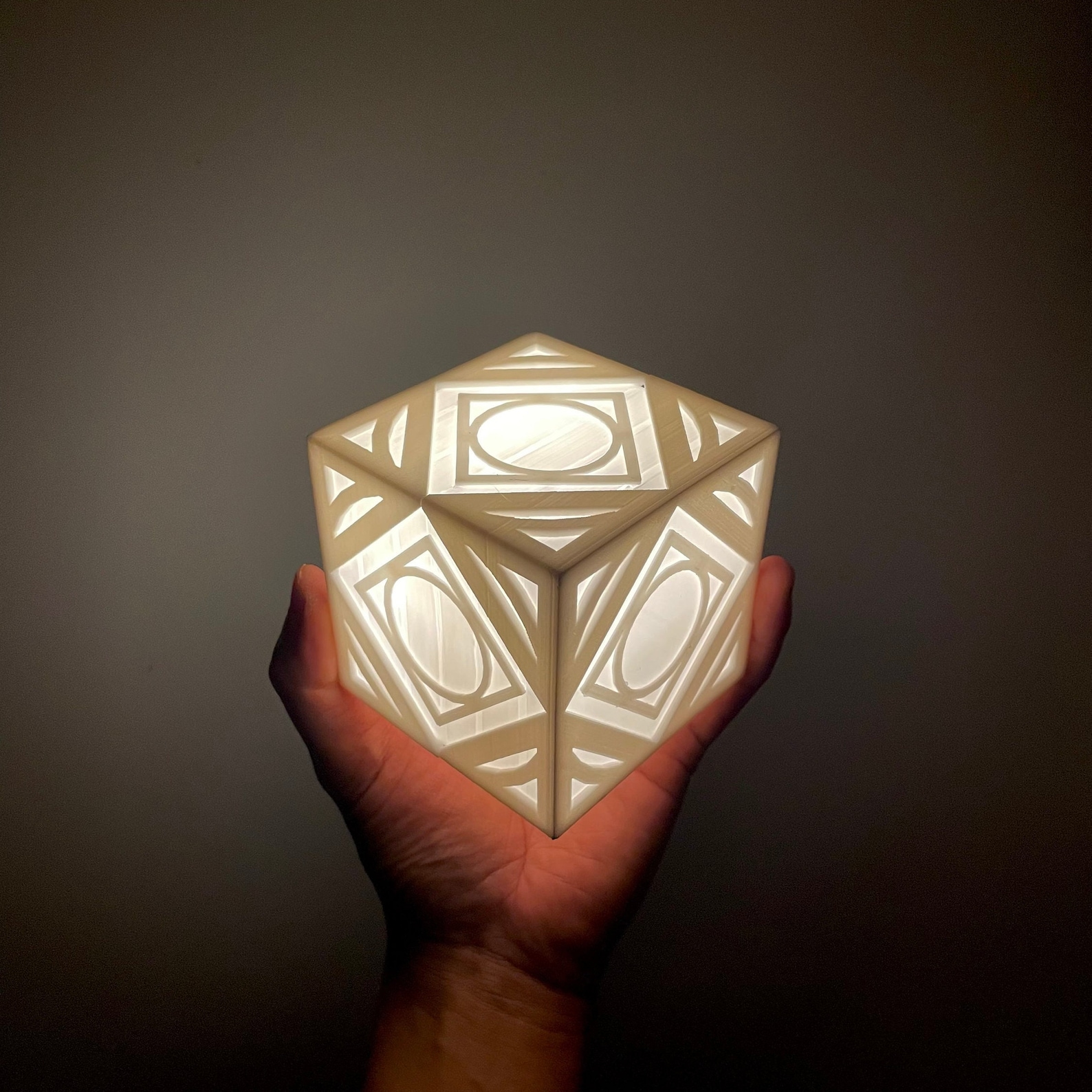 SW Ahsoka's White crystal Jedi Holocron Wayfinder Light 1