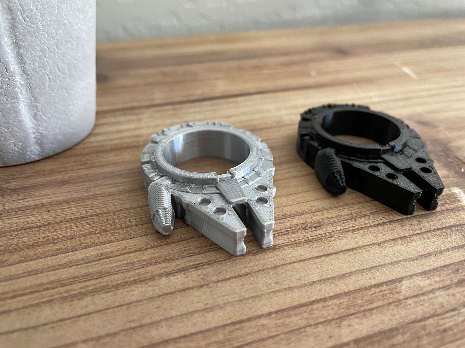 SW Millennium Falcon Apple Watch Charger Cover 4