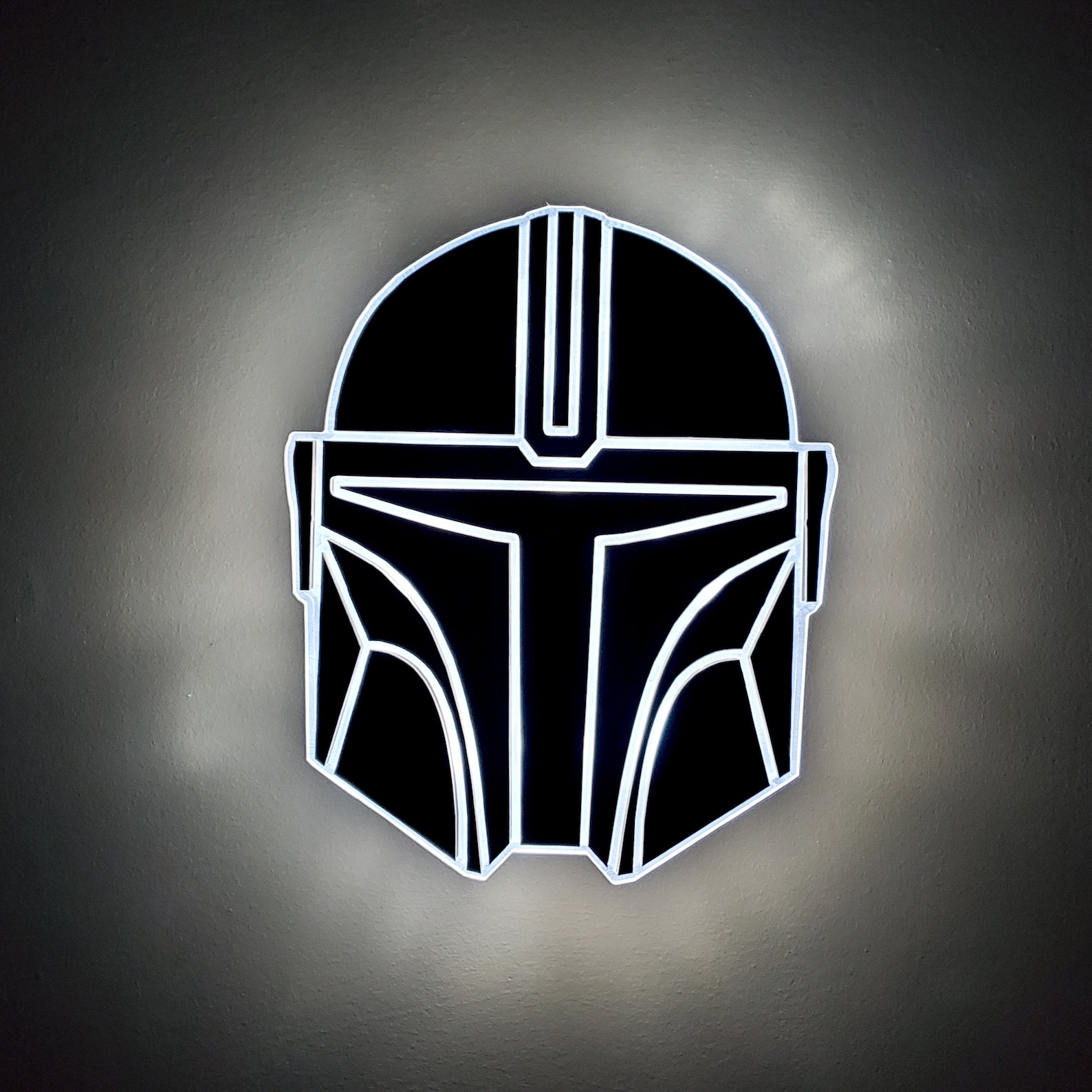 TM Mando's (Din Djarin's) Helmet Neon LED Light Wall Decor Sign 3