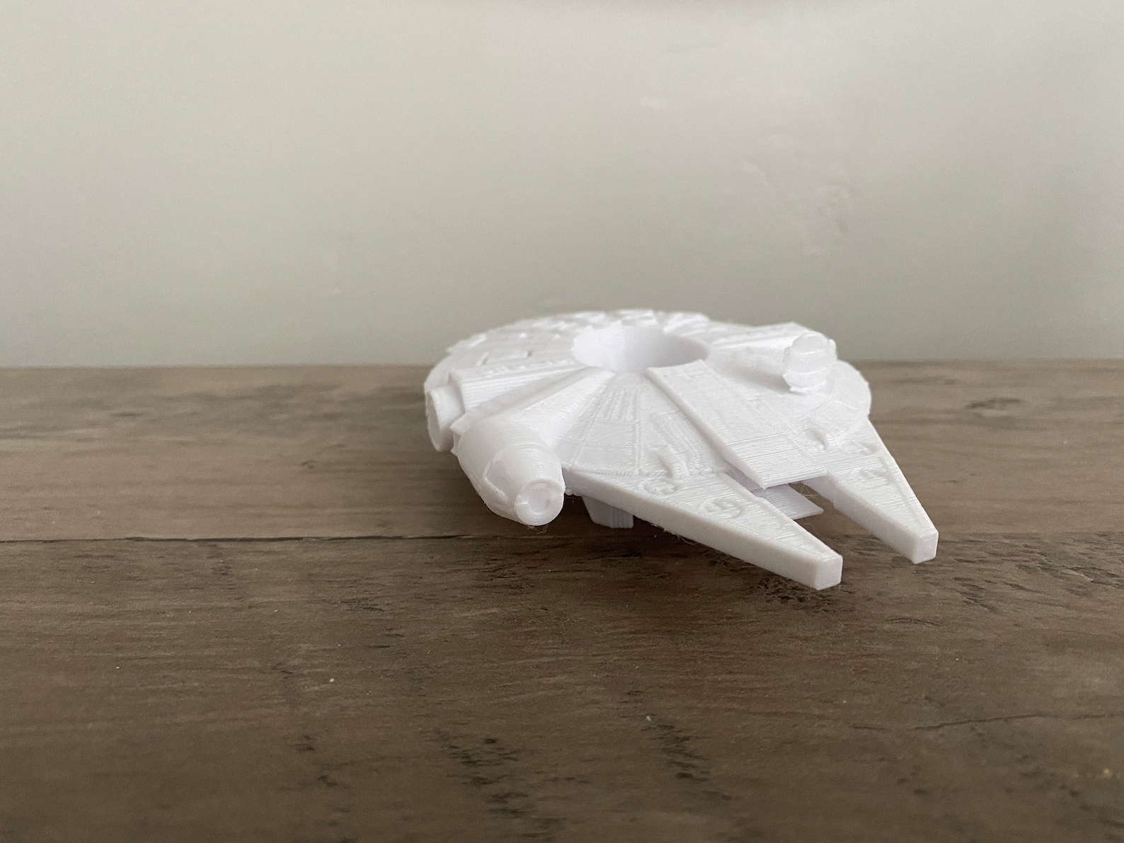 SW Millennium Falcon Air Plant Display Desk Planter 4