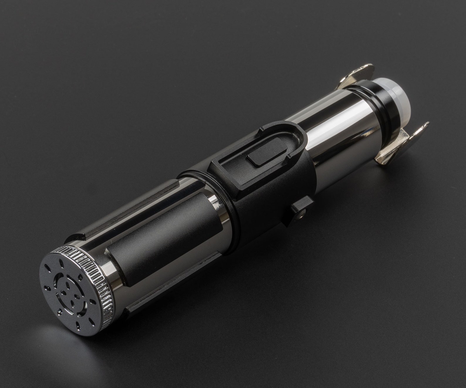 SW Master Yoda's LGT Ancient Master Lightsaber 4