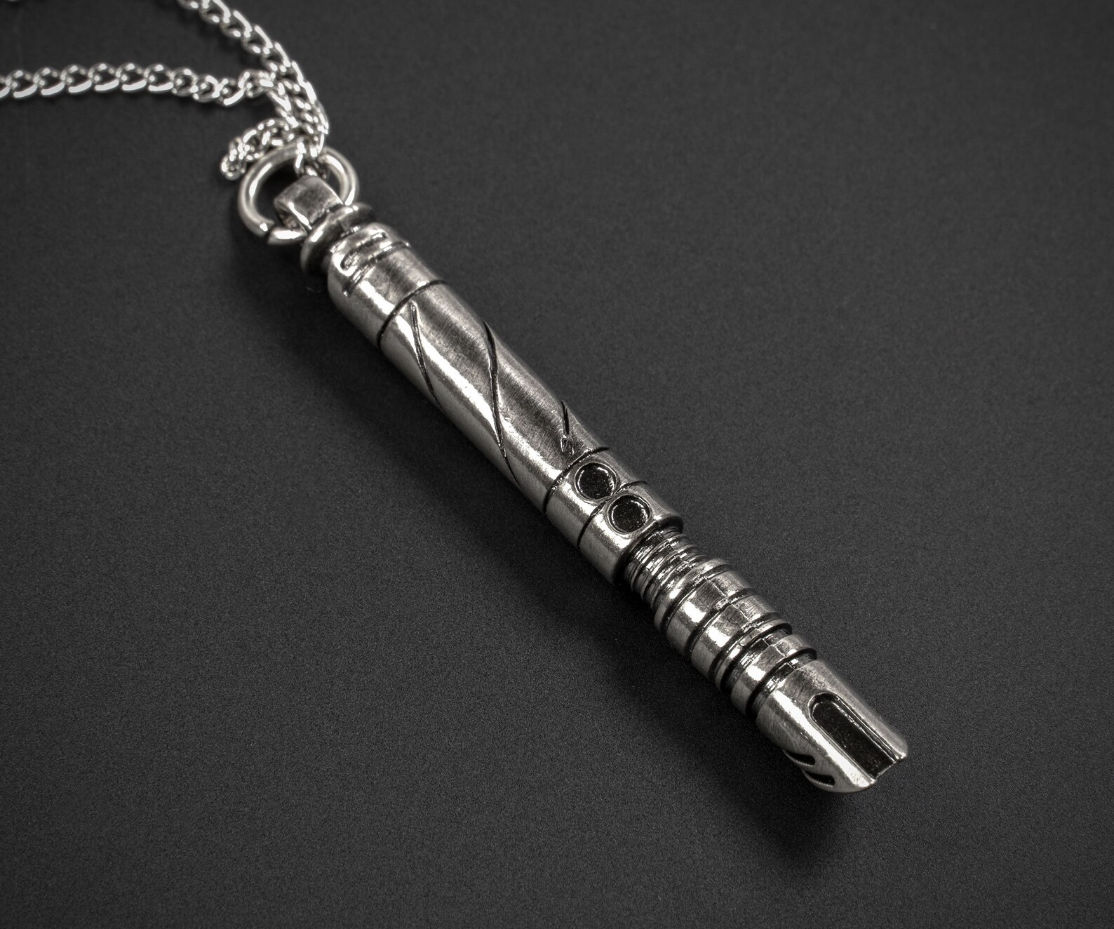 SW SaberForge Saber Necklace Set 2