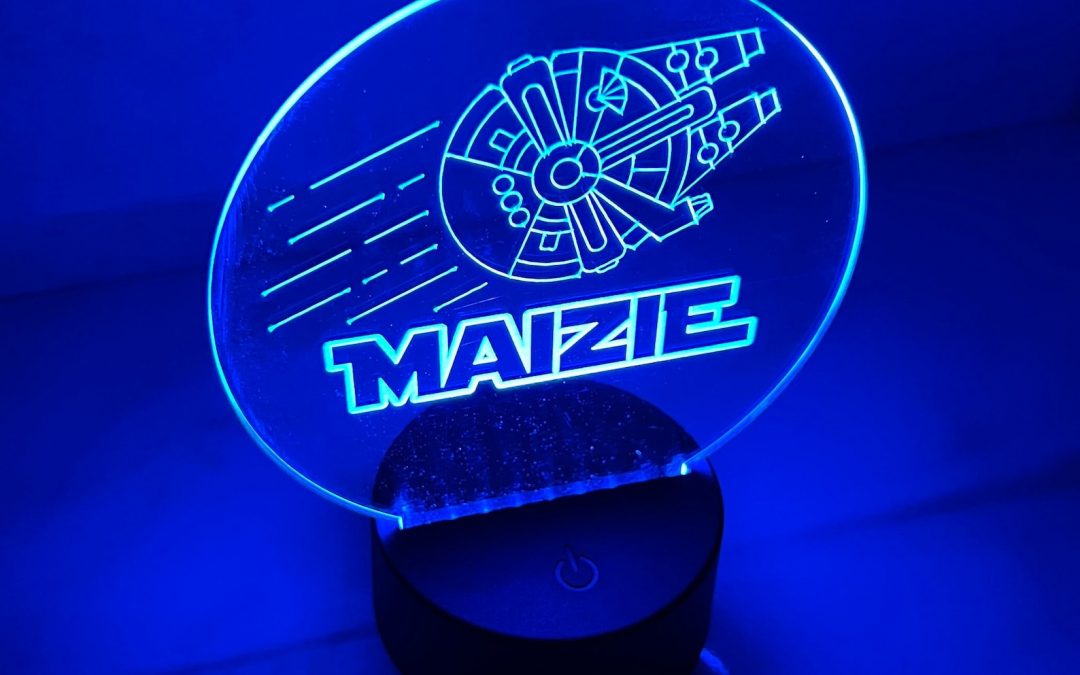 New Star Wars Millennium Falcon Personalized LED Light Lamp available now!