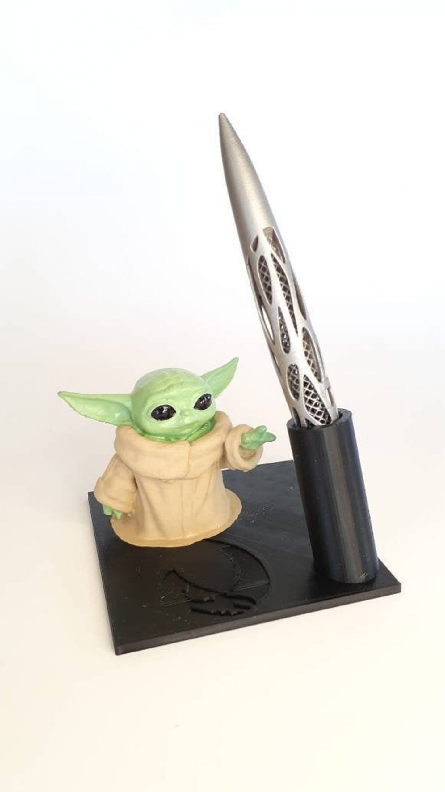 TM The Child (Grogu) Pen Holder 1