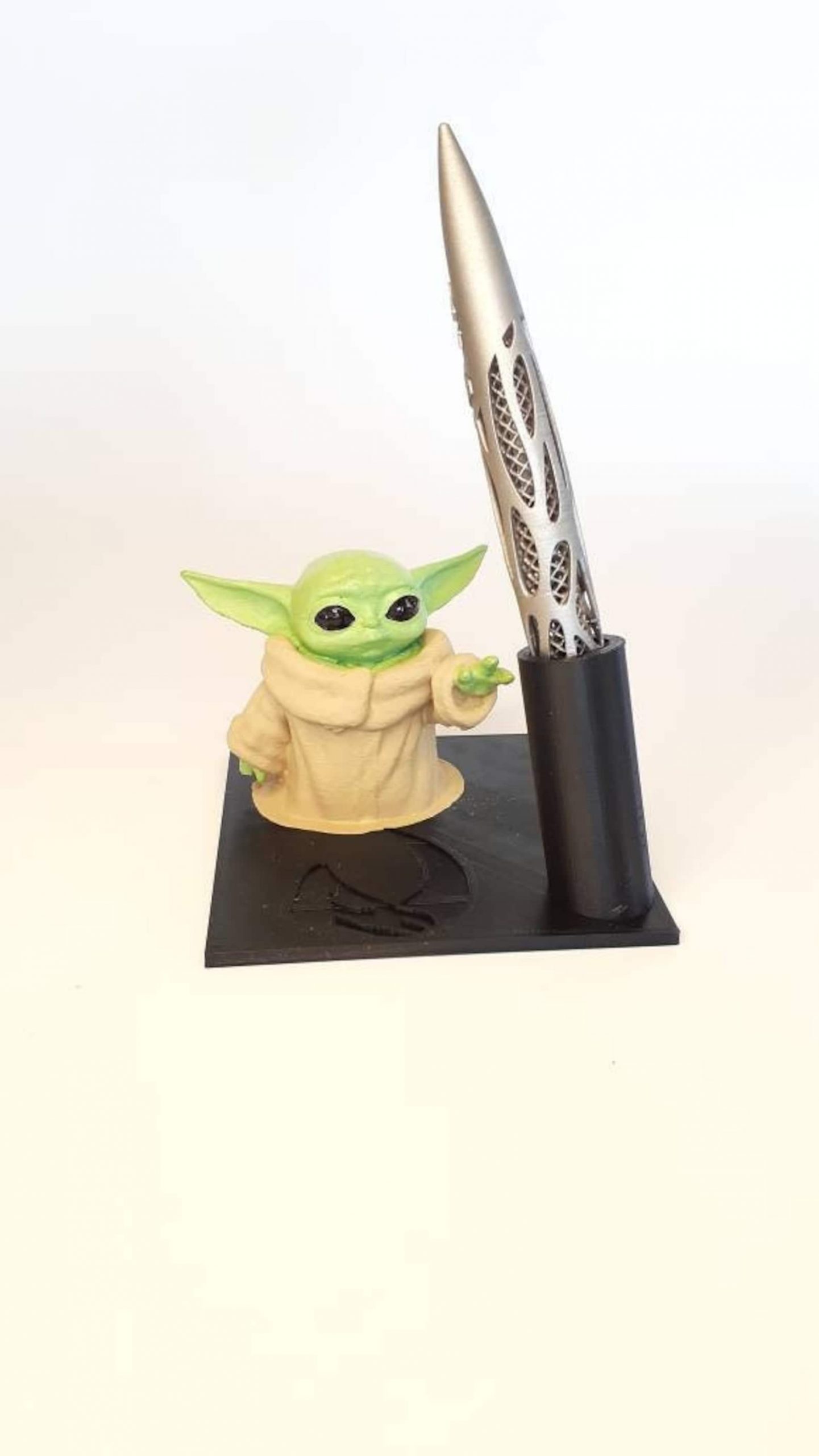 TM The Child (Grogu) Pen Holder 2