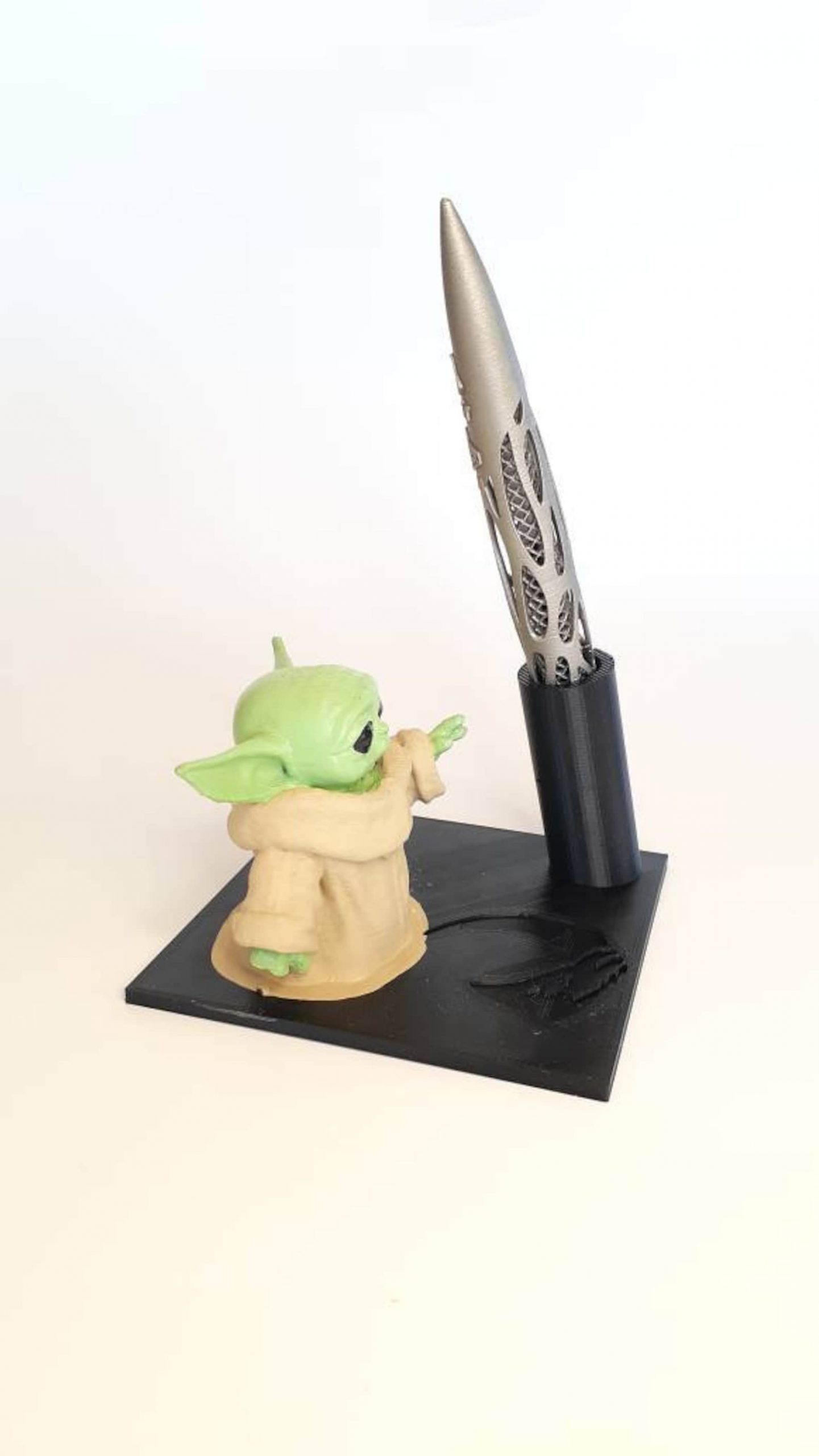 TM The Child (Grogu) Pen Holder 3