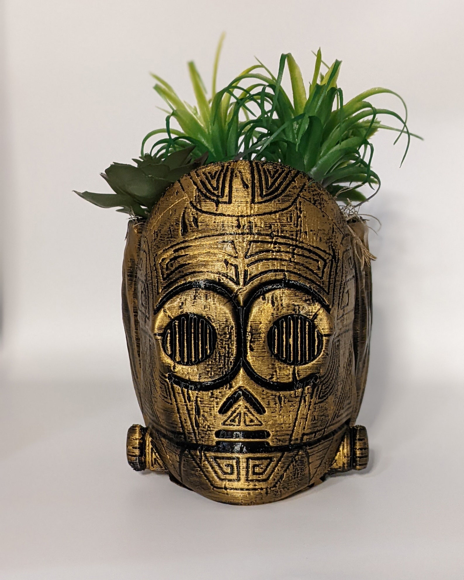 SW C-3PO Succulent Large Pot Planter 1