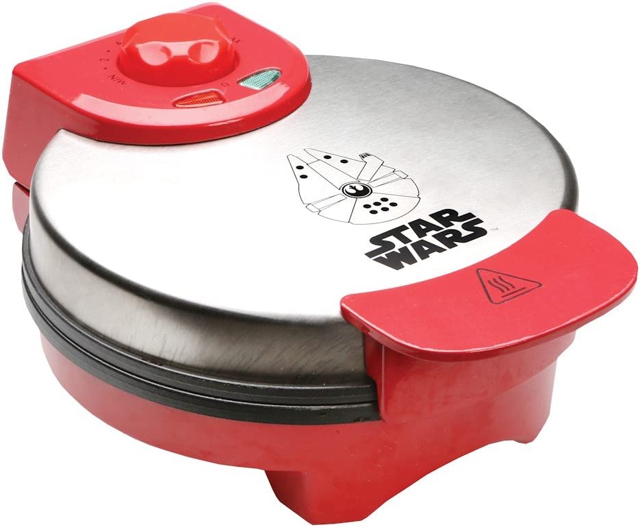 SW Millenium Falcon Waffle Maker 1