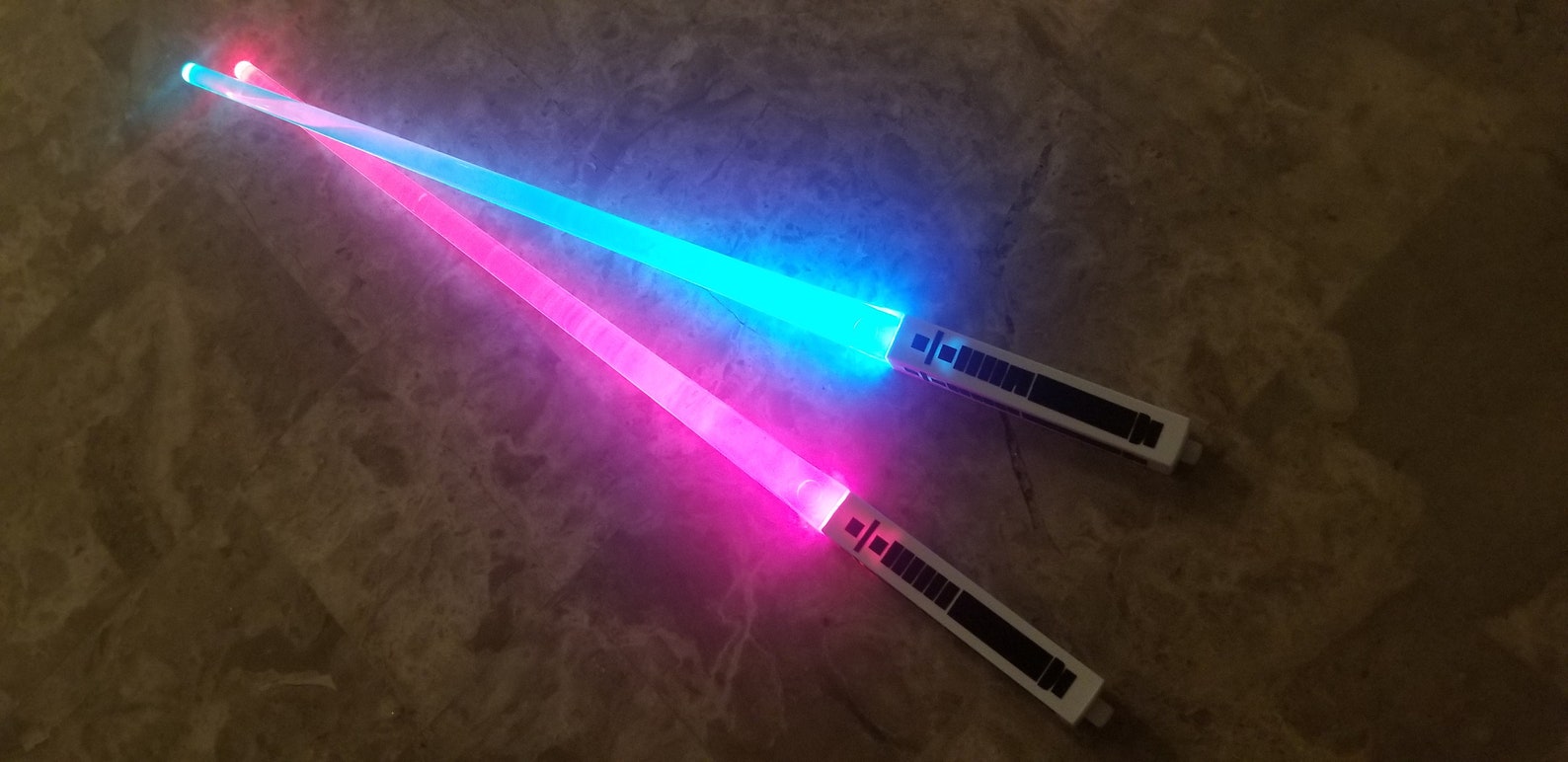 SW Light-Up Color Changing Lightsaber Chop Sticks 2