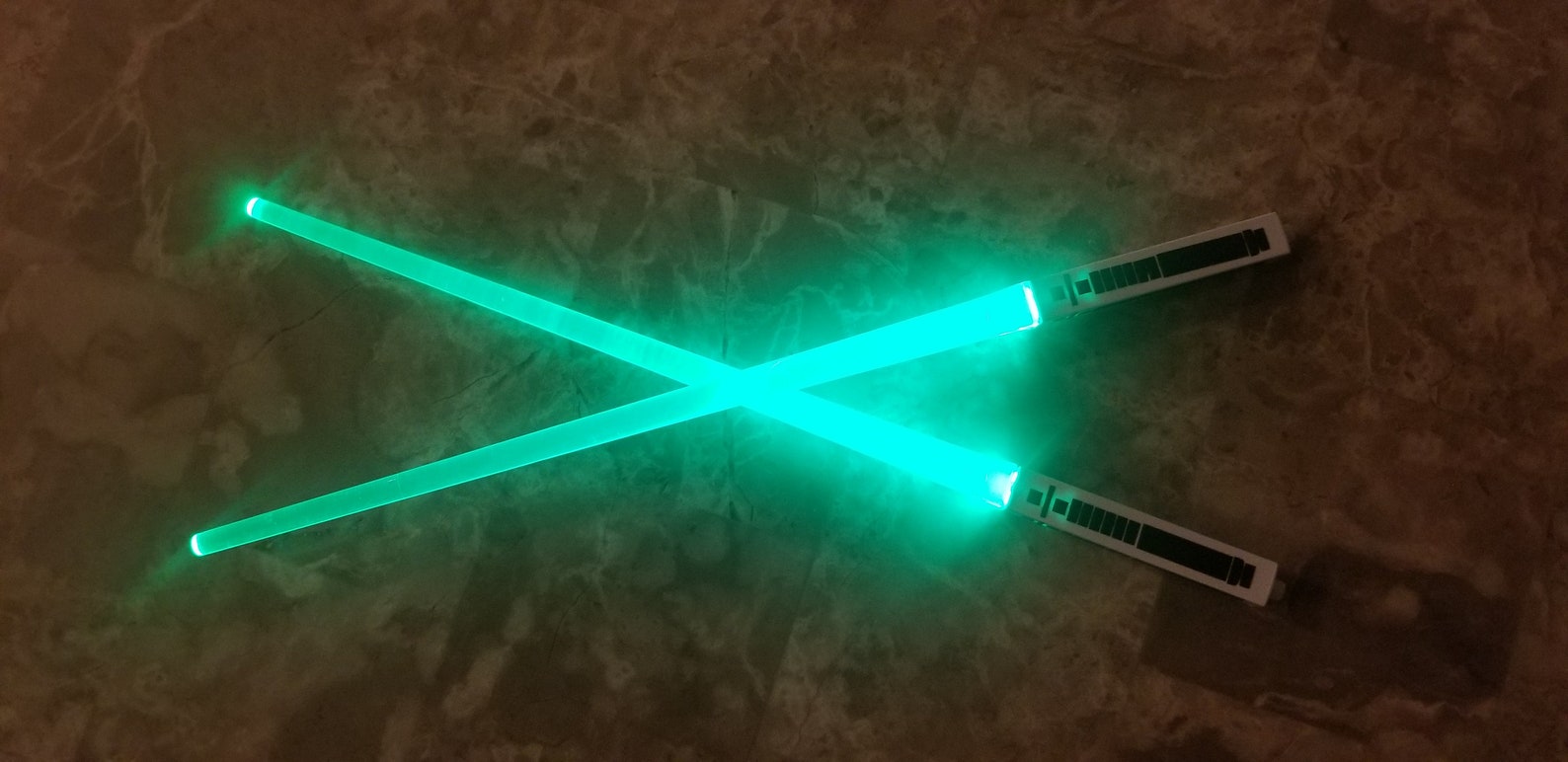 SW Light-Up Color Changing Lightsaber Chop Sticks 4