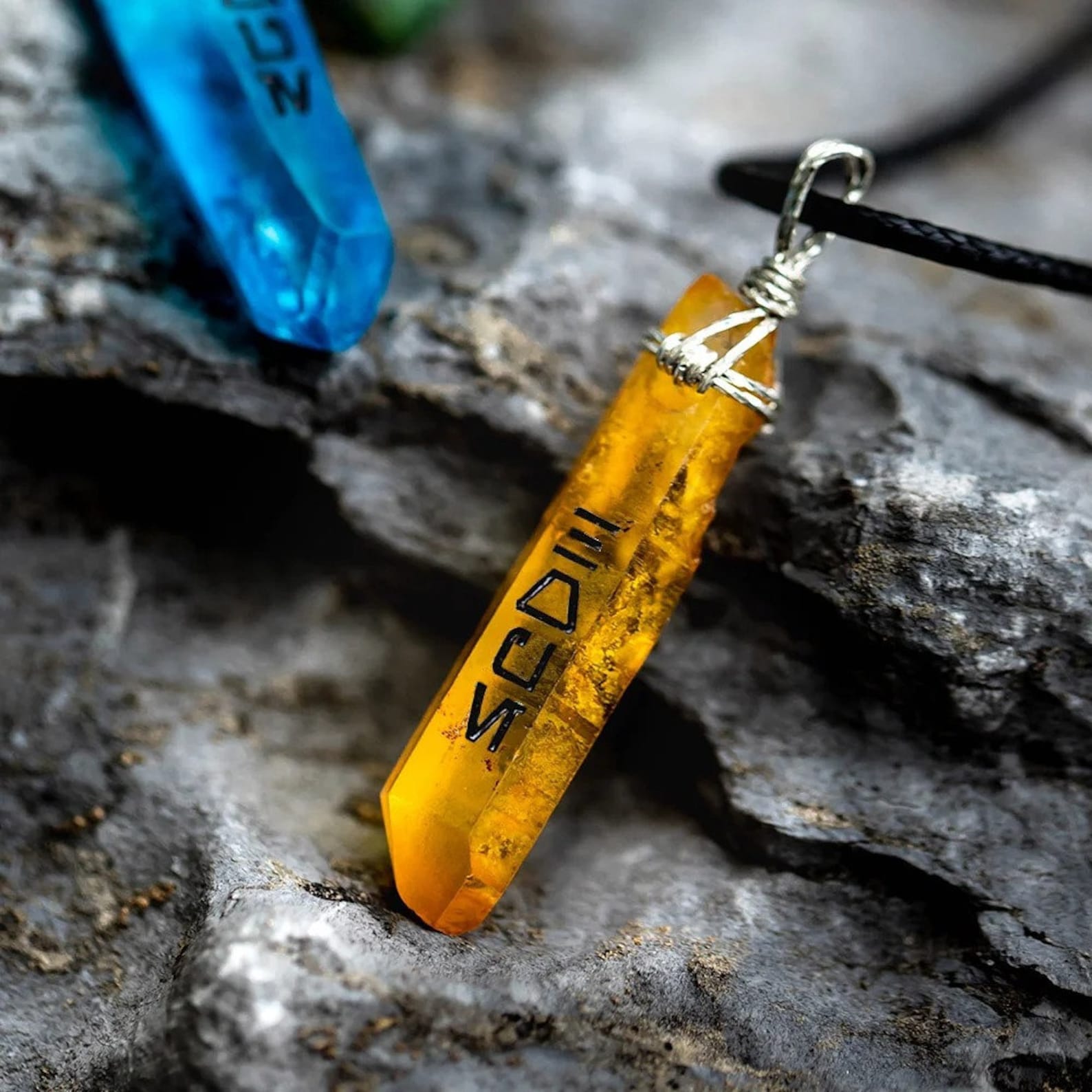 SW Personalized Kyber Crystal Necklace 3