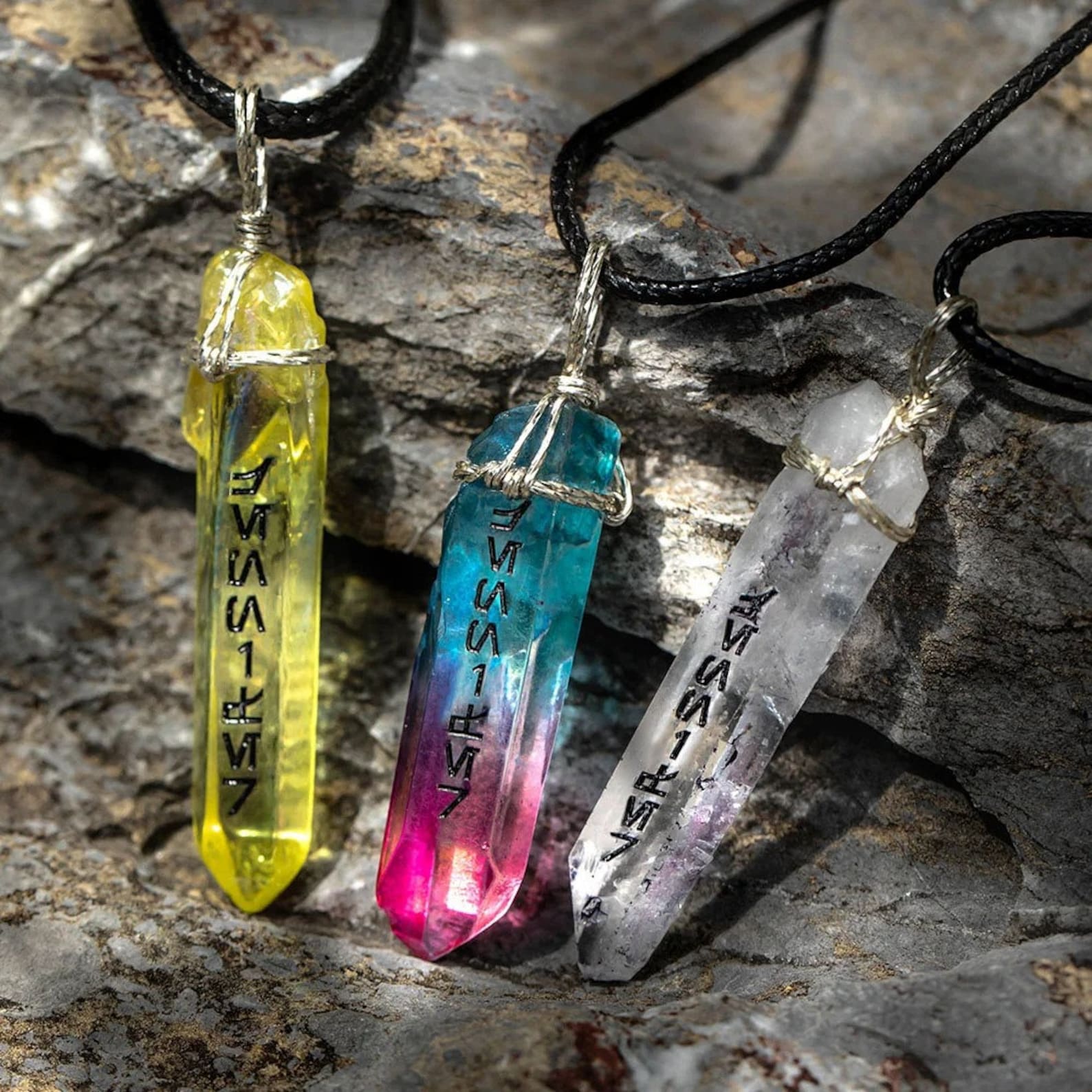 SW Personalized Kyber Crystal Necklace 4