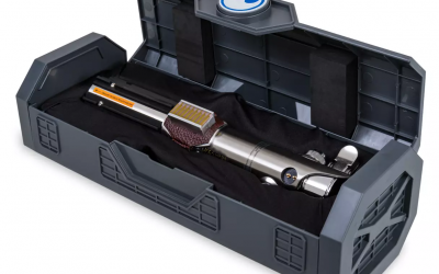 New Star Wars Galaxy's Edge Rey/Reforged Skywalker Legacy Lightsaber Hilt available now!
