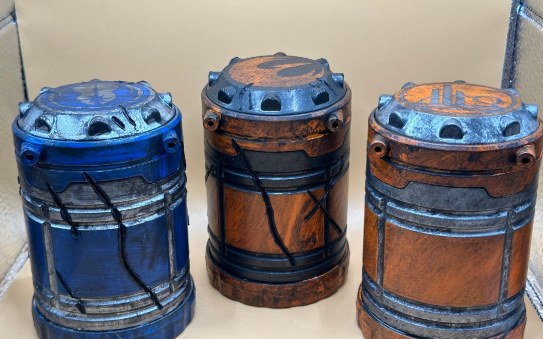 New Star Wars Galaxy's Edge Kyber Crystal Display Cylinder Case available now!