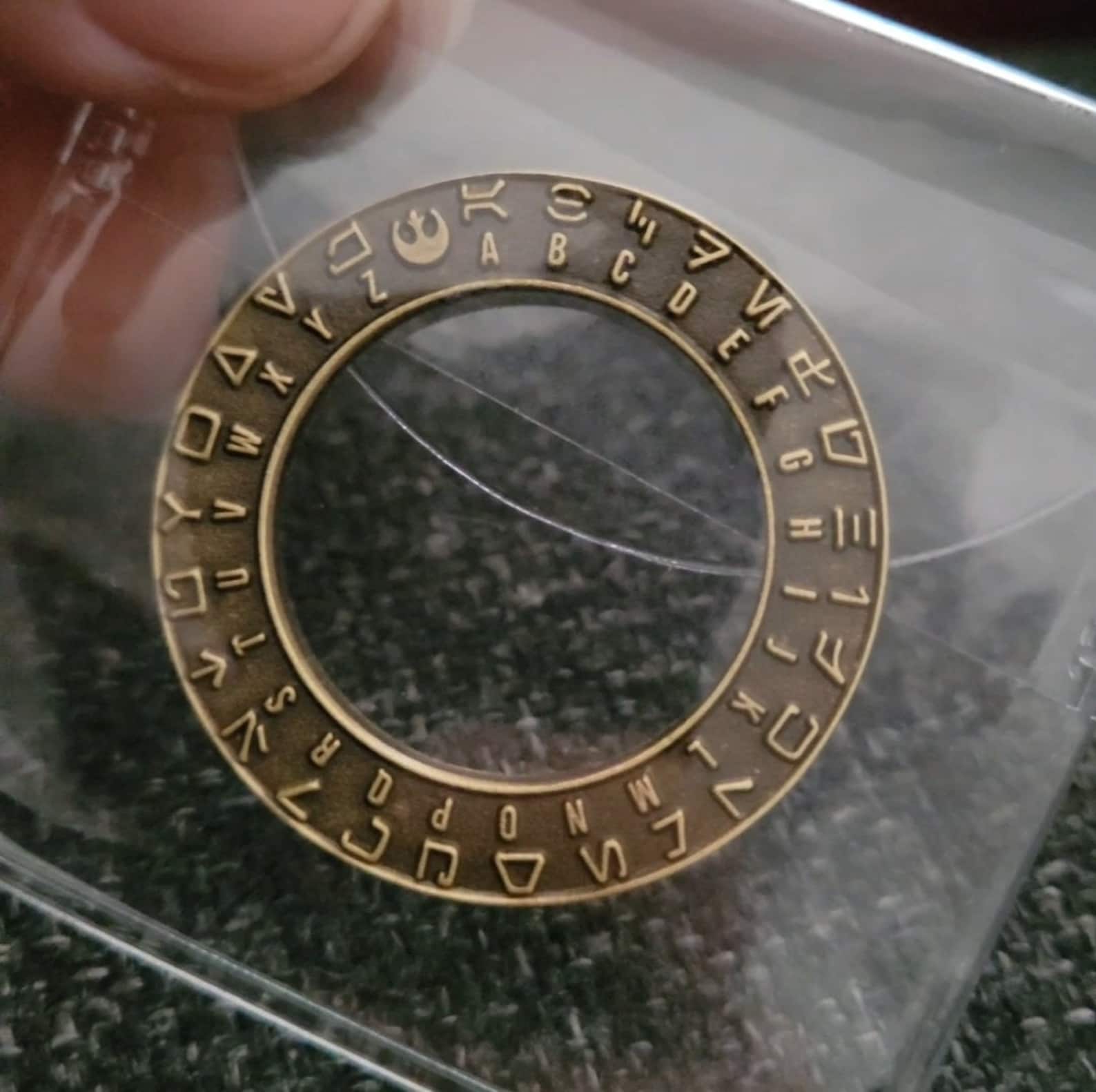 SW Aurebesh Decoder Relic Pendant 3