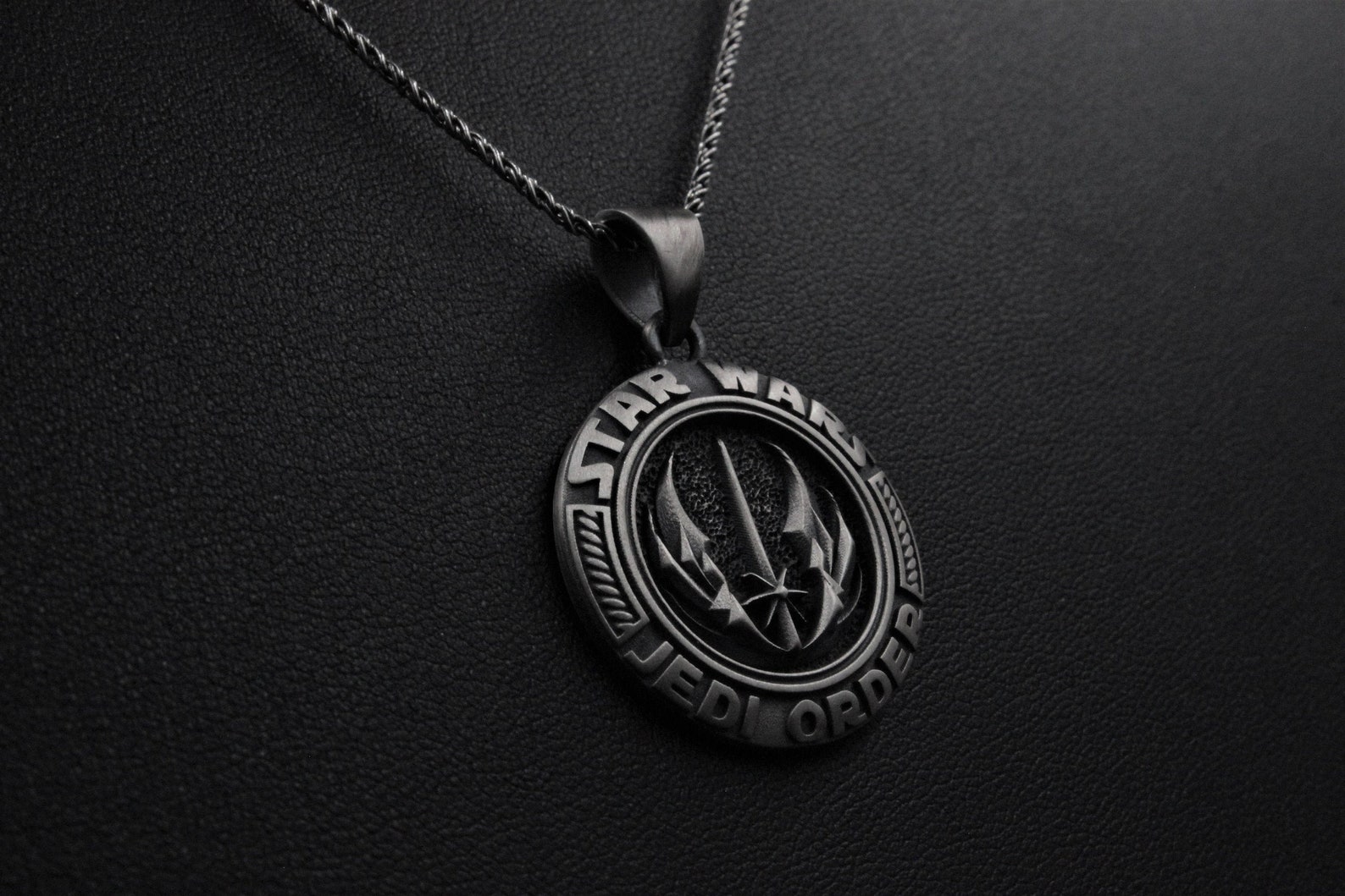 SW Jedi Order Necklace Force Pendant 2