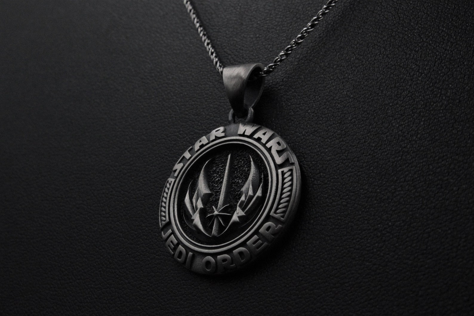 SW Jedi Order Necklace Force Pendant 3