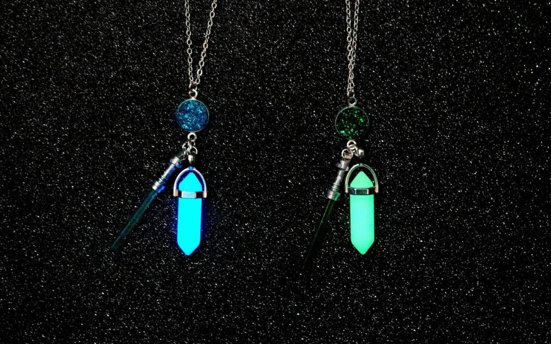 New Star Wars Glow in the Dark Kyber Crystal Necklace available now!