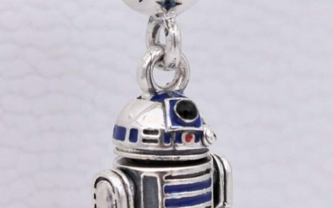 New Star Wars R2-D2 Robot Dangle Bracelet Charm available now!