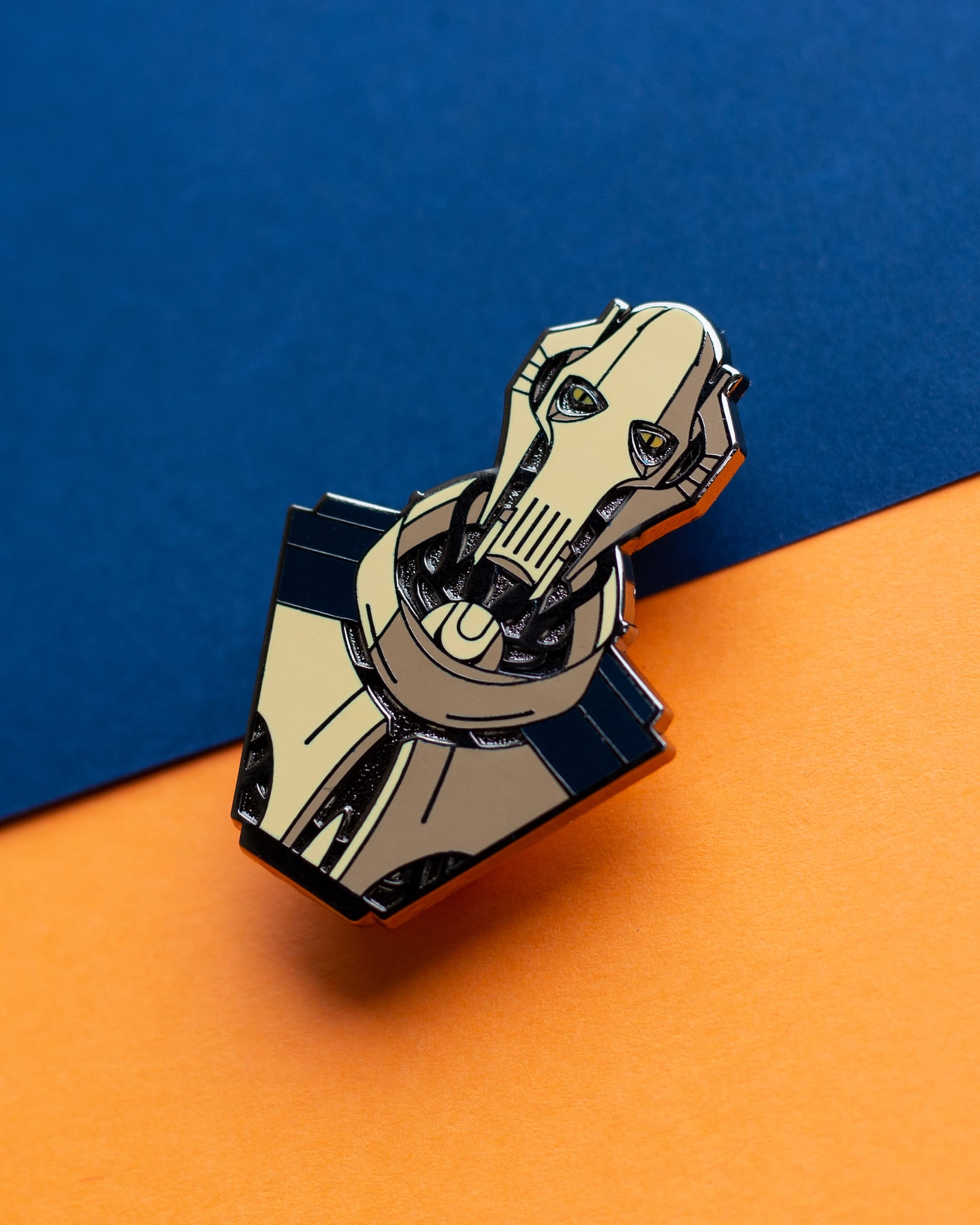 SW General Grievous Bust Enamel Pin 2