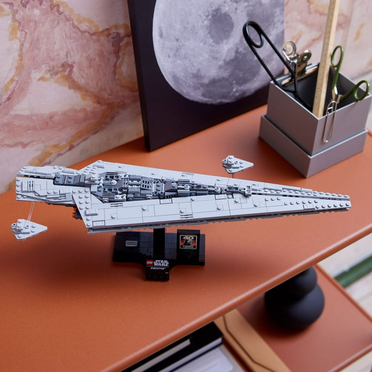 SW Executor Super Star Destroyer Lego Set 4