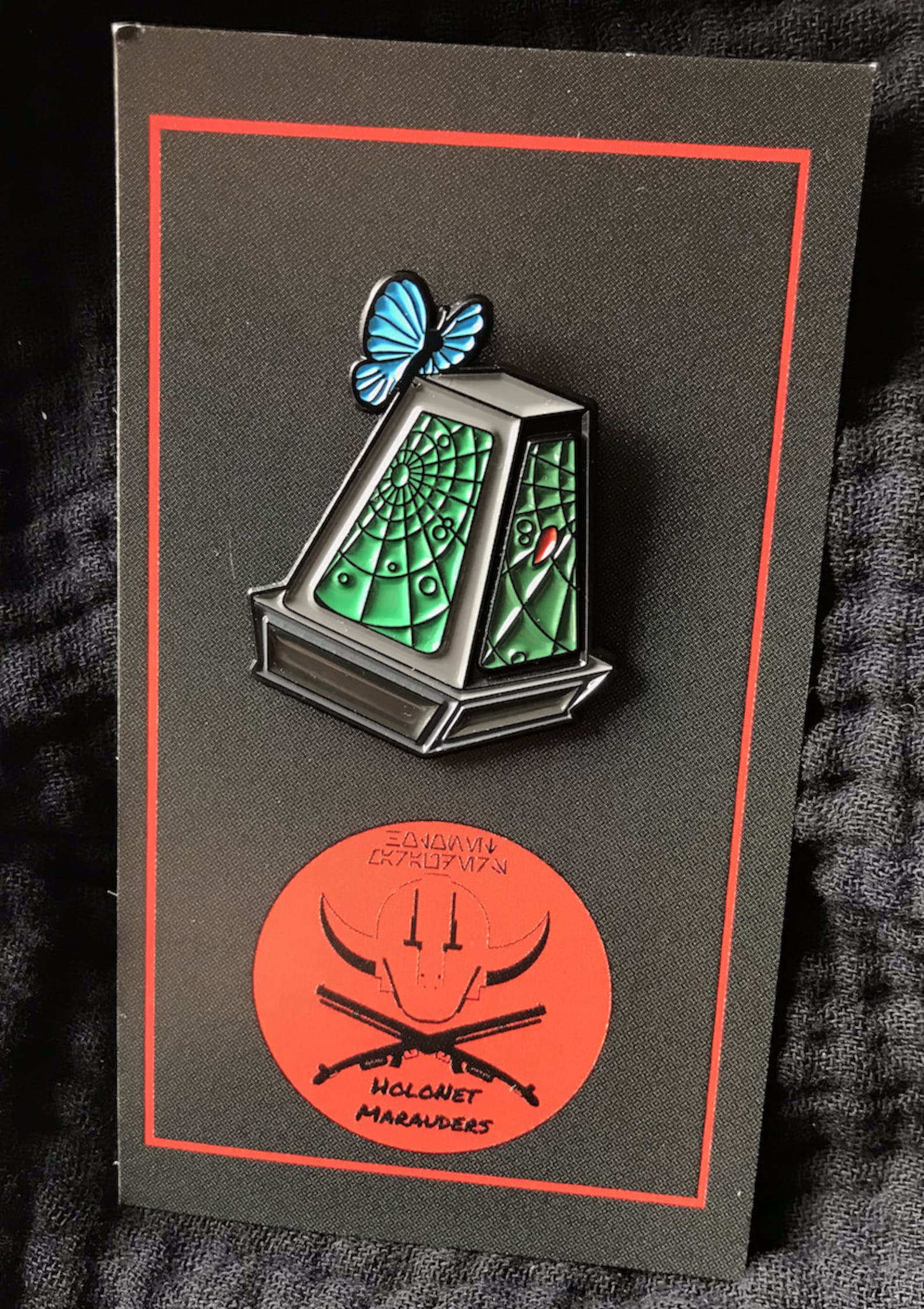 TROS Ben Solo's Sith Wayfinder Enamel Pin 1