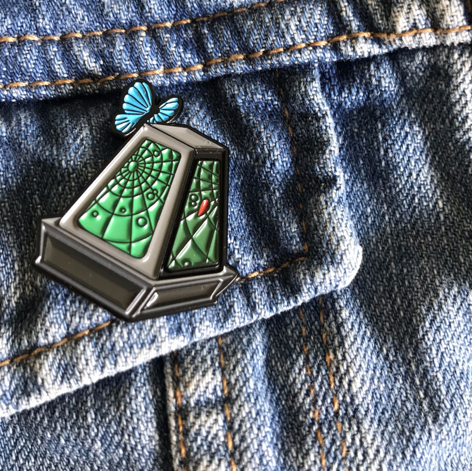 TROS Ben Solo's Sith Wayfinder Enamel Pin 2