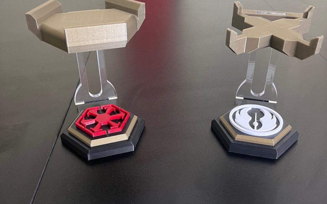 New Star Wars Galaxy's Edge Jedi and Sith Holocron Stands Set available now!