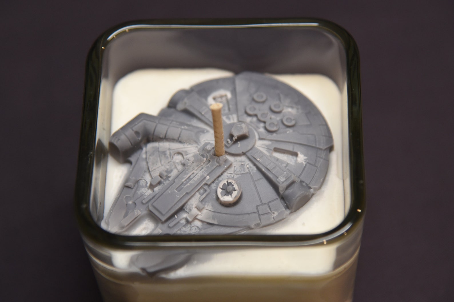 SW Millennium Falcon Scented Soy Wax Candle 1