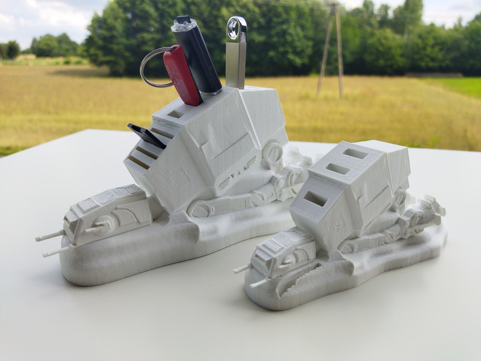 SW AT-AT USB Data Storage Desk Organizer Holder 1