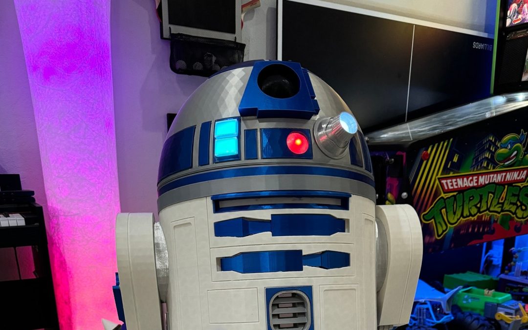 New Star Wars 3D Printed R2-D2 Screen Accurate Decorative Figure available!