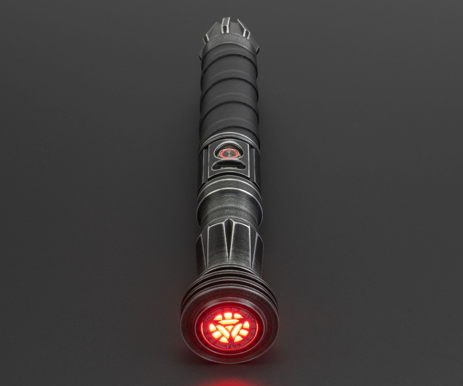 SW Jedi Sith Mandalorian Aggressor Mk2 Eco Weathered Lightsaber 3