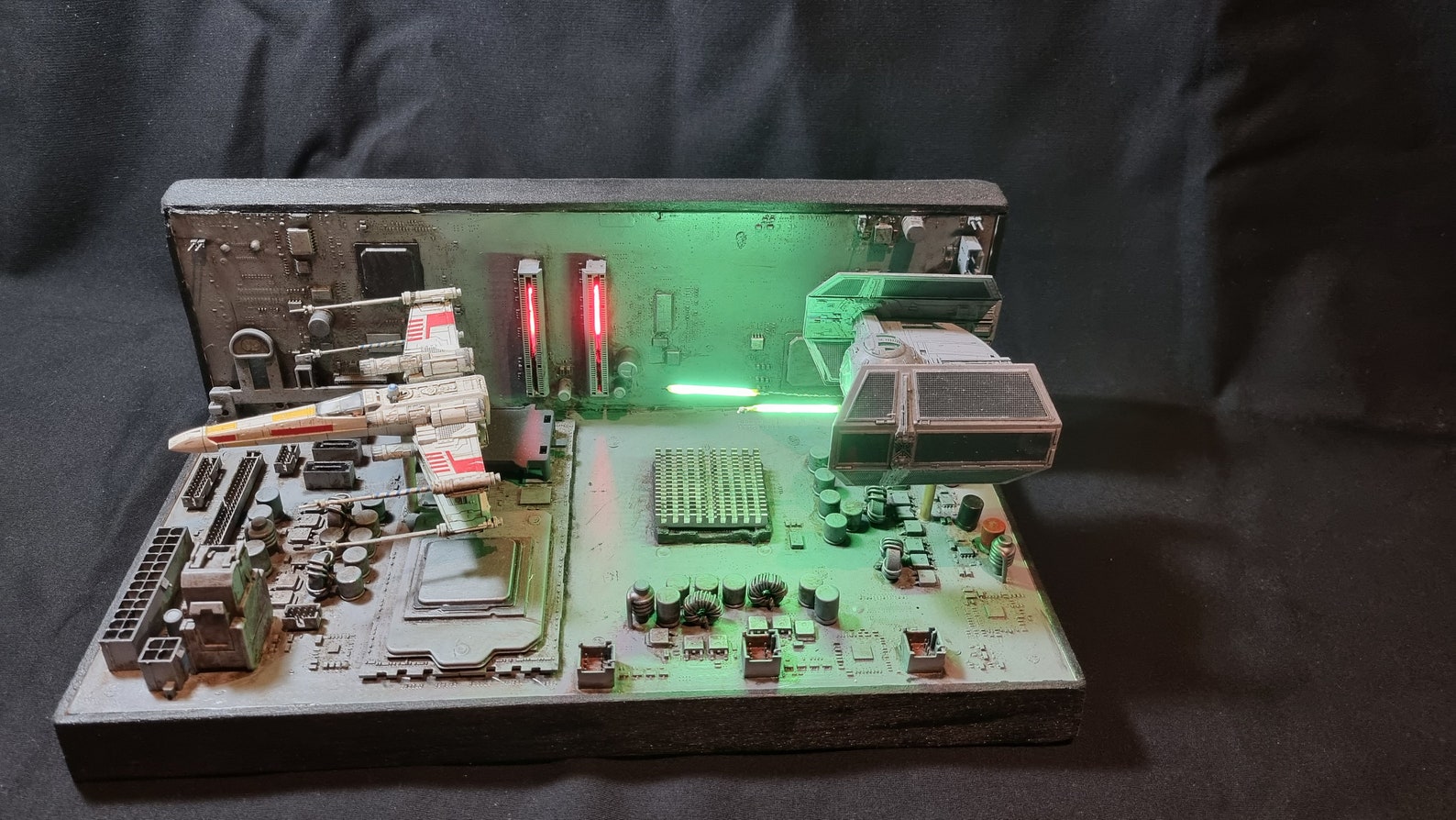 ANH Death Star Chase Book Nook Diorama 4