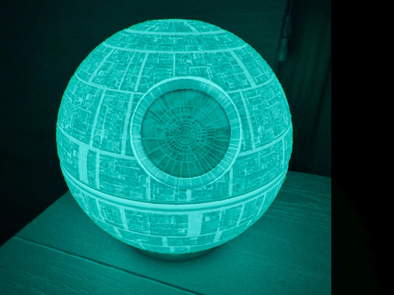 SW 3D Printed Death Star Illuminate Lamp 4