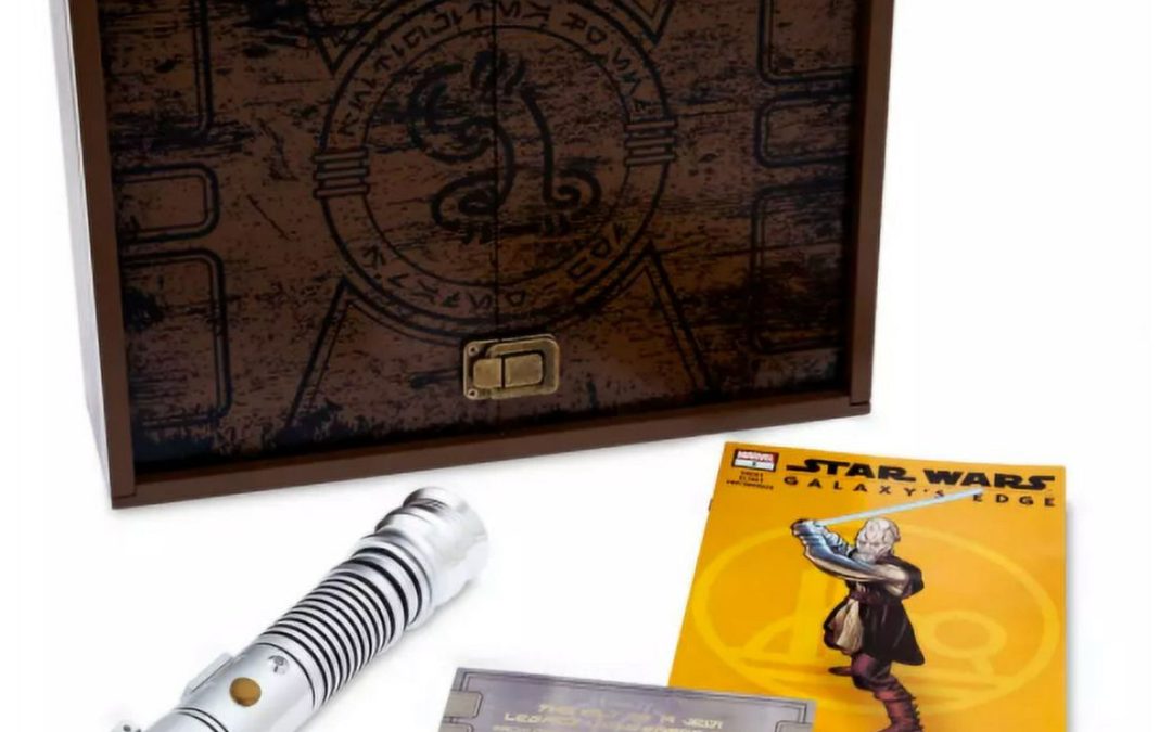 New Star Wars Galaxy's Edge Hilt of a Jedi Lightsaber Set available now!