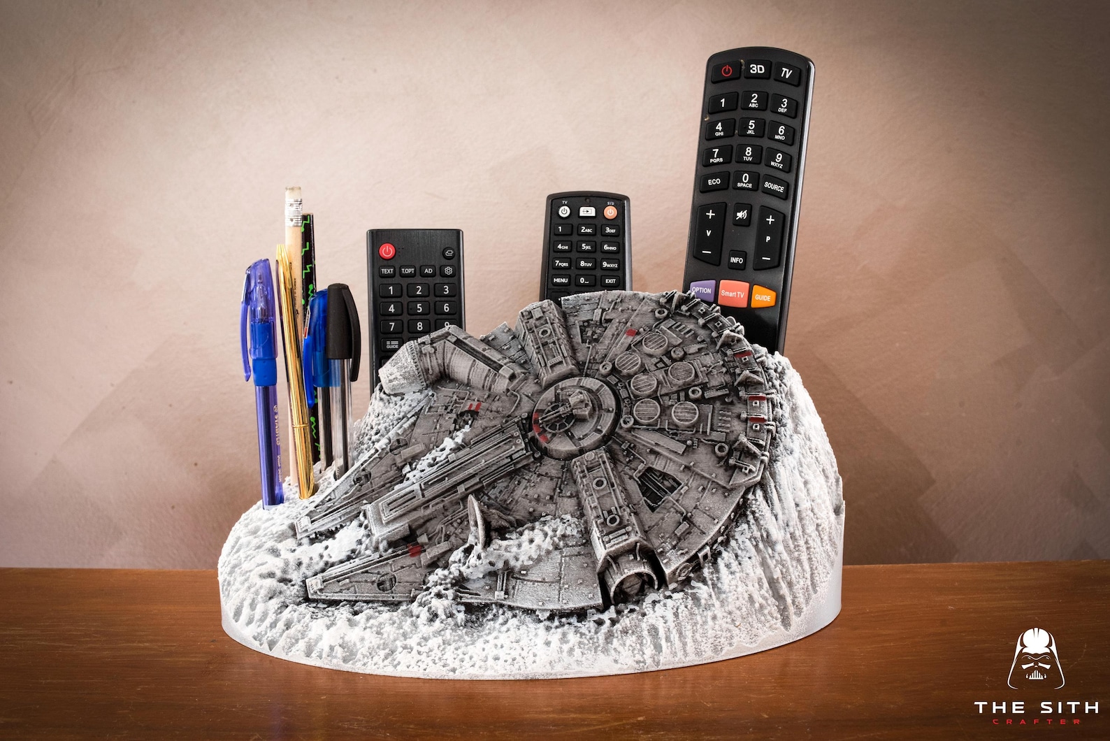 SW Millennium Falcon Remote Control Holder Desk Organizer