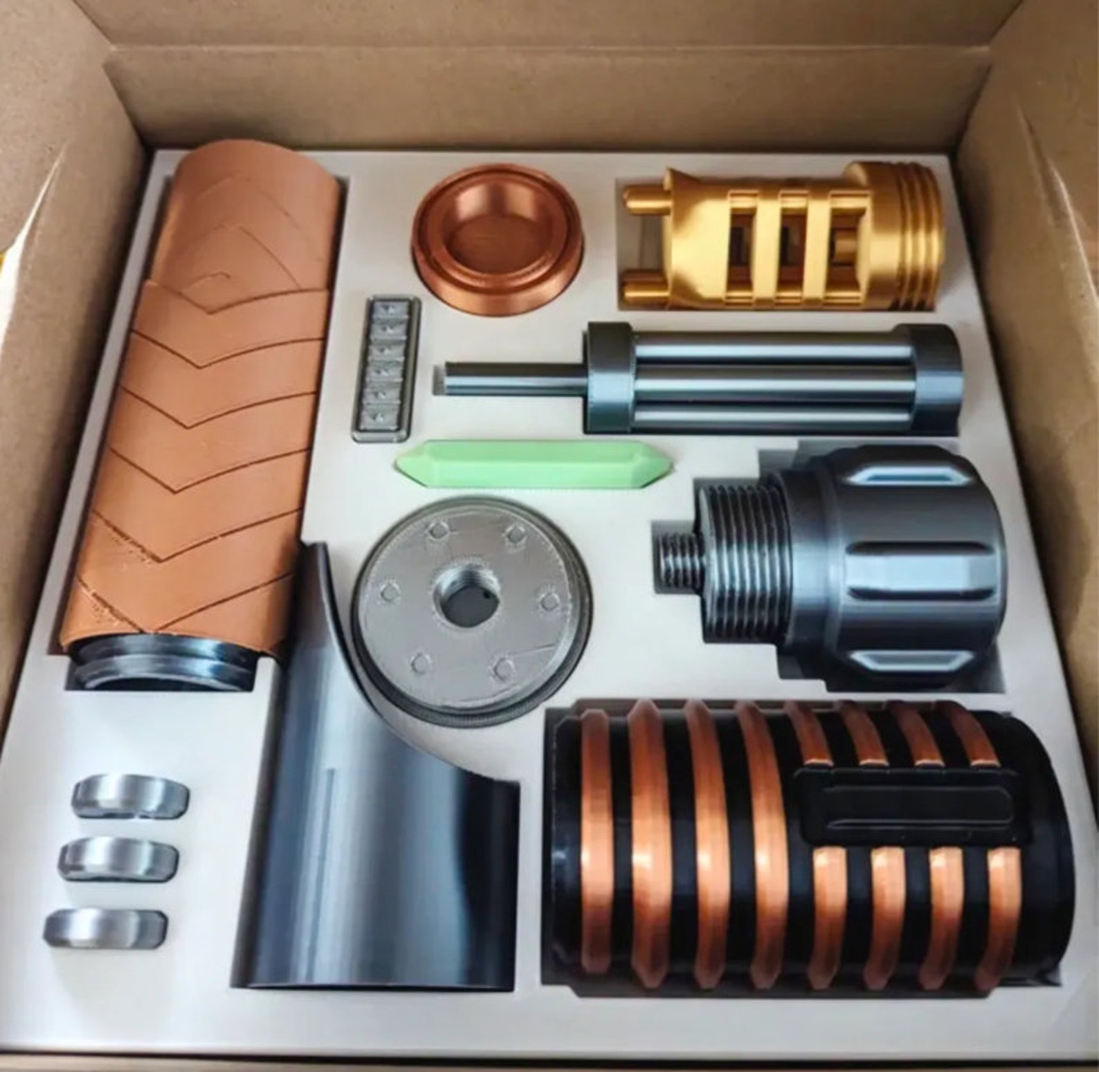 SW Build Your Own Lightsaber DIY Cosplay Prop Assembly Kit 1