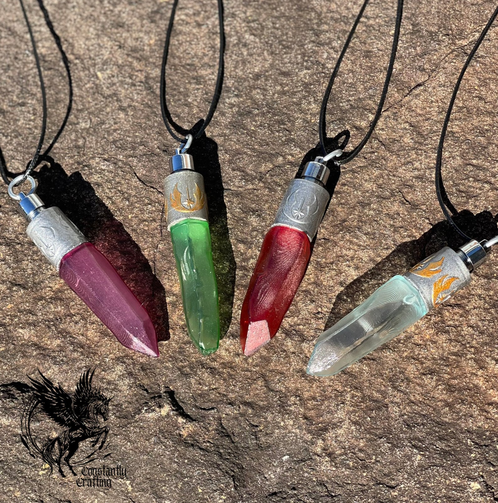 SW Custom Light Up Kyber Crystal Necklace 2