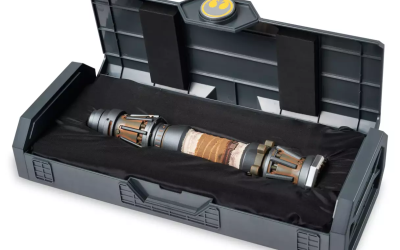 New Star Wars Galaxy's Edge Rey Skywalker Legacy Lightsaber Hilt available now!