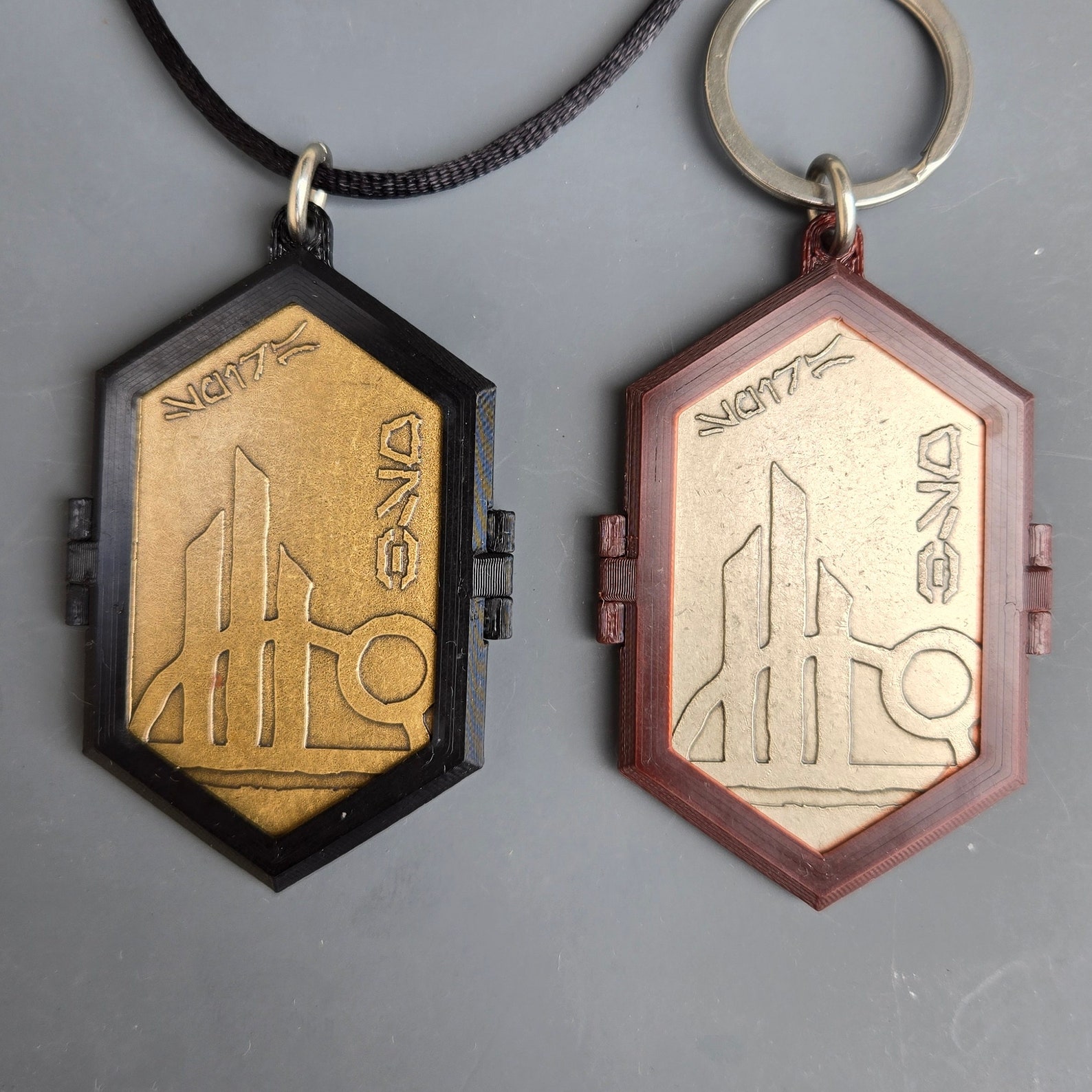 SWGE Batuuan Spira Holder Necklace/Keychain/Carabiner/Waist Chain Locket 1