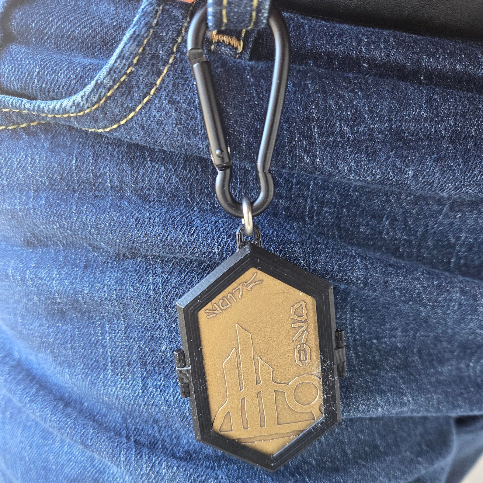 SWGE Batuuan Spira Holder Necklace/Keychain/Carabiner/Waist Chain Locket 3