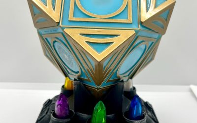 New Star Wars Galaxy’s Edge Holocron and Kyber Crystal Stands Set available now!