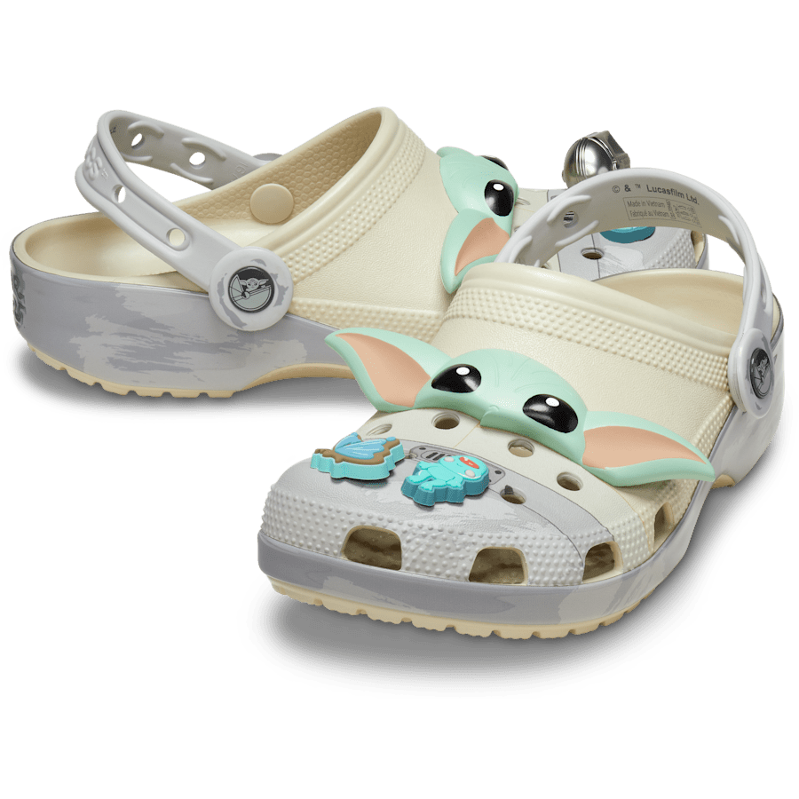 TM The Child (Grogu) Classic Clog Shoe Set 1