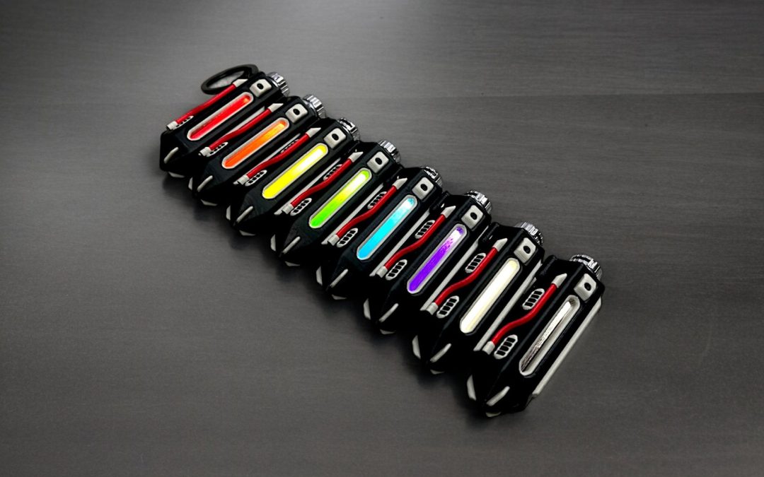 New Star Wars Kyber Fuel Cell Glowing LED Fidget Toy Keychain available now!