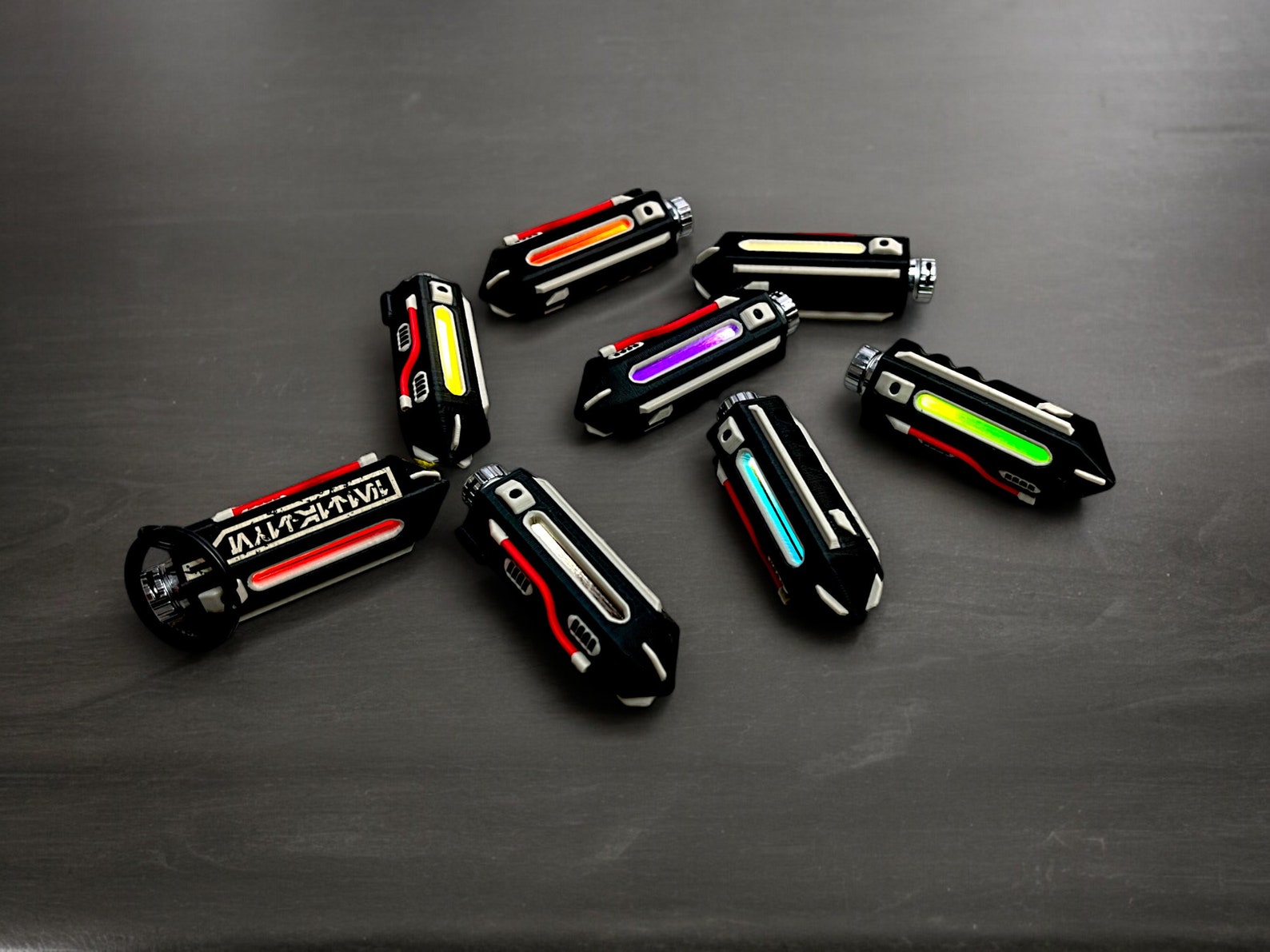 SW Kyber Fuel Cell Glowing LED Fidget Toy Keychain 1